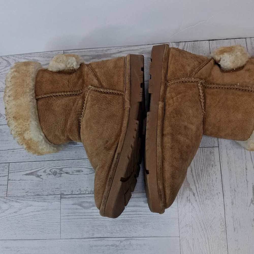 LAMO Cozy Tan Shearling Mid Calf Fur Suede Women's Boots Size 7